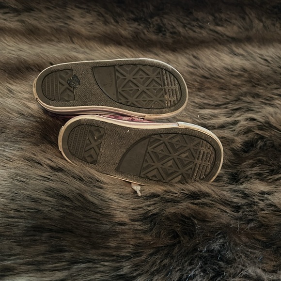 Converse all star girls size 8 low top purple flower - Picture 2 of 4